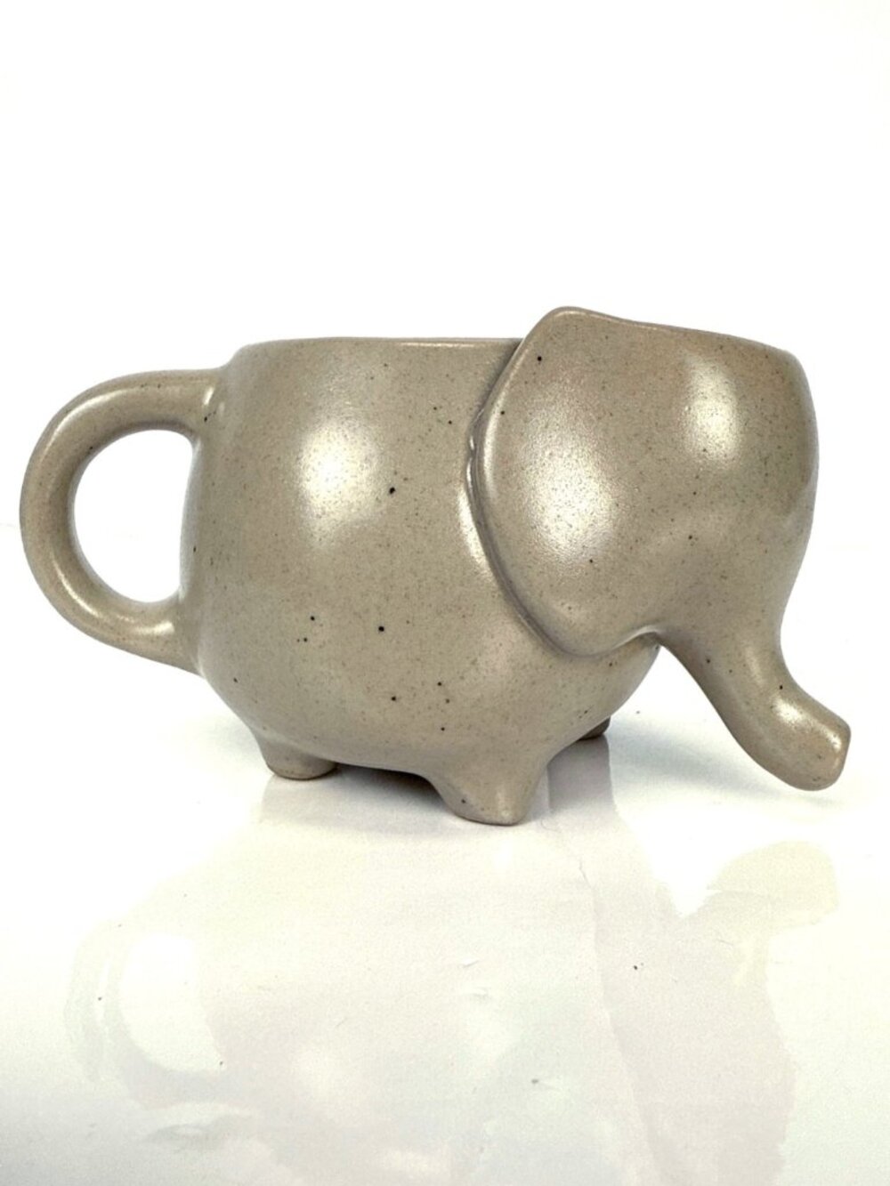 URBAN OUTFITTERS Stonewear Elephant Coffee Tea Bag Holder Novelty Mug Gray 12oz